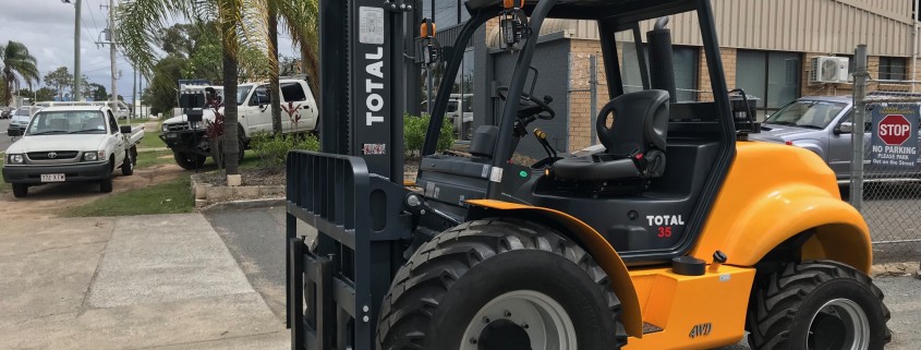 Total 4WD Rough Terrain Forklift