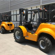 TOTAL 4WD Rough Terrain Forklift